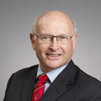 Prosthodontist - Dr David Sykes